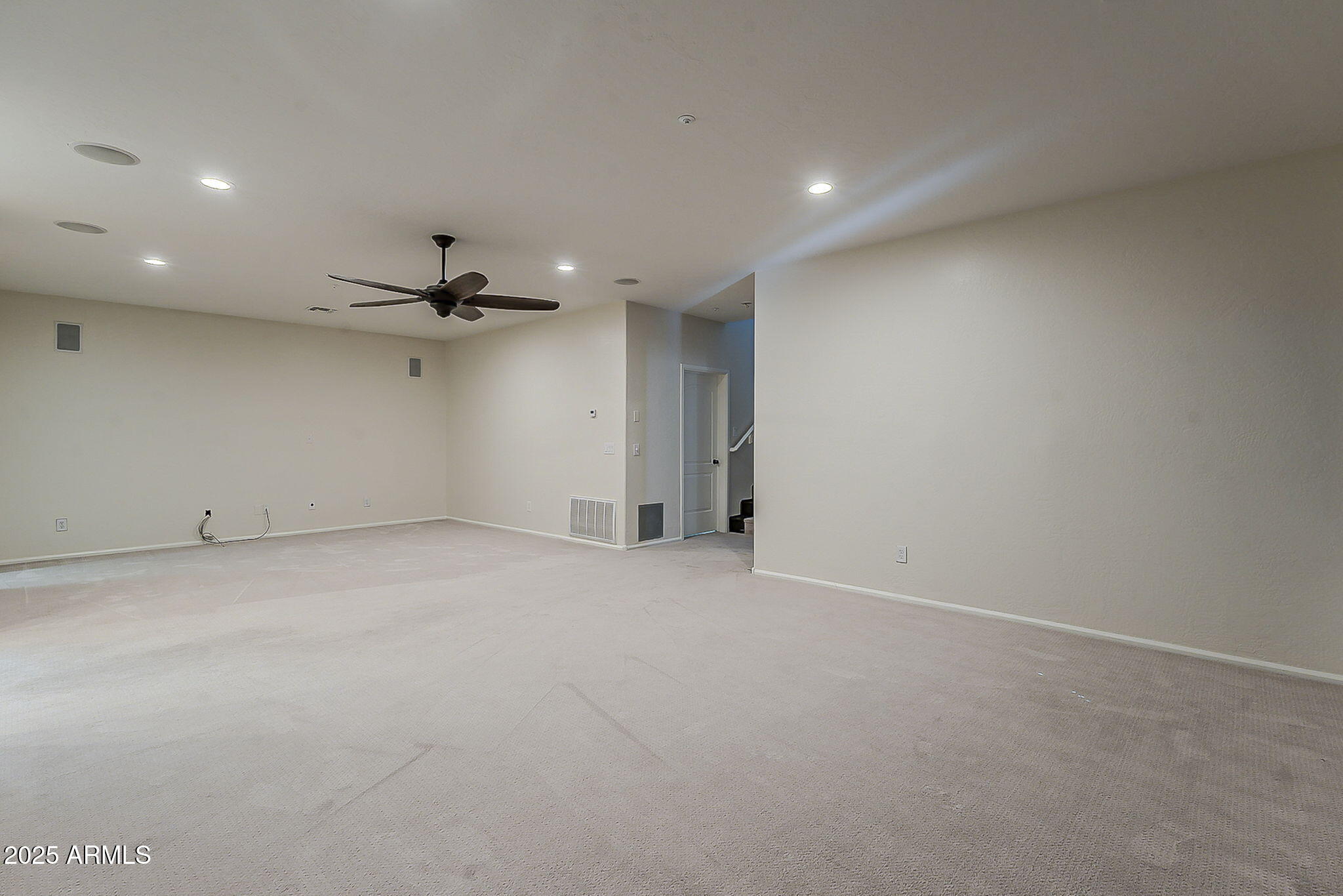 2669 East Tamarisk Street Gilbert, AZ 85296 - Photo 27 of 54 28-web-or-mls-Tamarisk-28