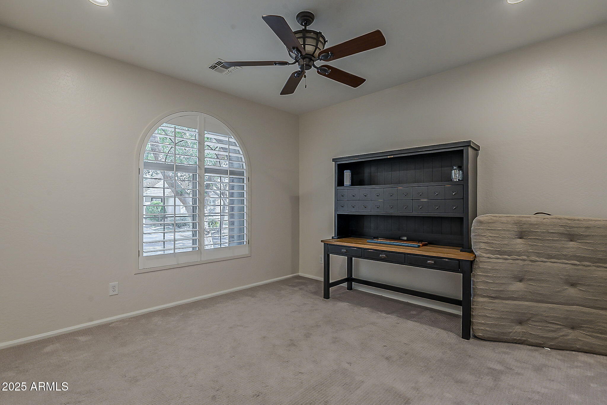 2669 East Tamarisk Street Gilbert, AZ 85296 - Photo 37 of 54 40-web-or-mls-Tamarisk-40