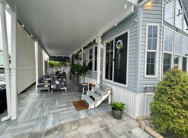 $525,000 | 325 Calusa Street, Key Largo, FL 33037