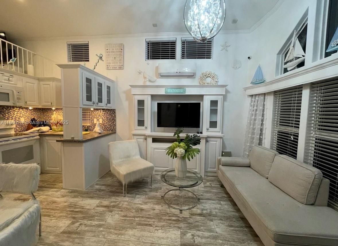 325 Calusa Street Key Largo, FL 33037 - Photo 10 of 26