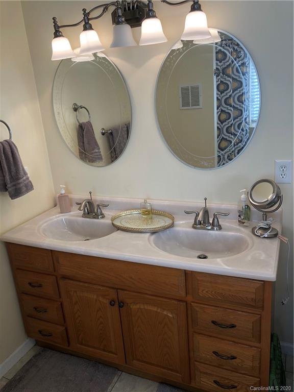 887 Riverside Drive Lexington, NC 27292 - Photo 11 of 37 Gallery Image 11