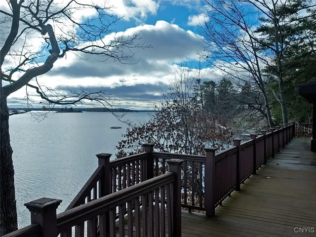 $647,000 | 5 Bayview Drive, Hammond, NY 13646