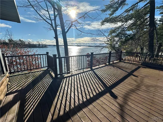 $647,000 | 5 Bayview Drive, Hammond, NY 13646