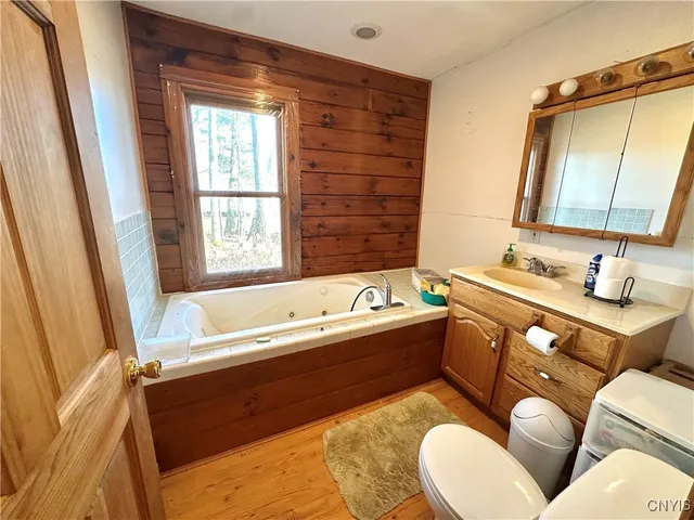 $647,000 | 5 Bayview Drive, Hammond, NY 13646