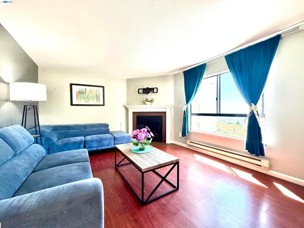 $425,000 | 2505 Miramar Avenue, Unit 122, Castro Valley, CA 94546