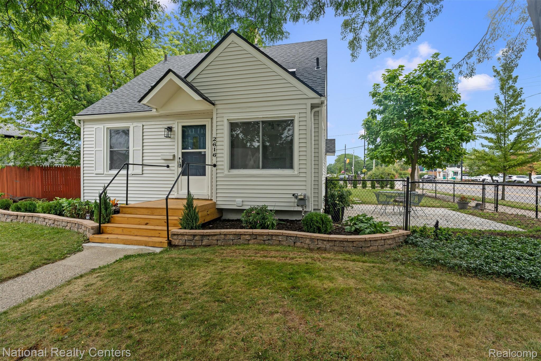 2616 Kenmore Road Berkley, MI 48072 - Photo 1 of 39 Kenmore-39.jpg