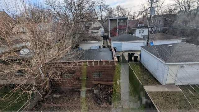 $259,000 | 7421 South Dante Avenue, Chicago, IL 60619