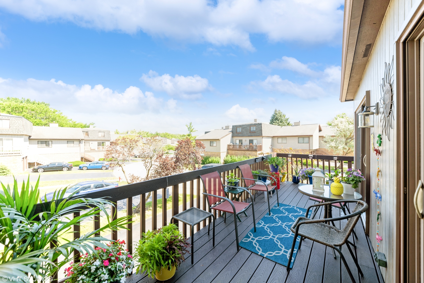 629 High Ridge Road Roselle, IL 60172 - Photo 2 of 20 a view of balcony with furniture