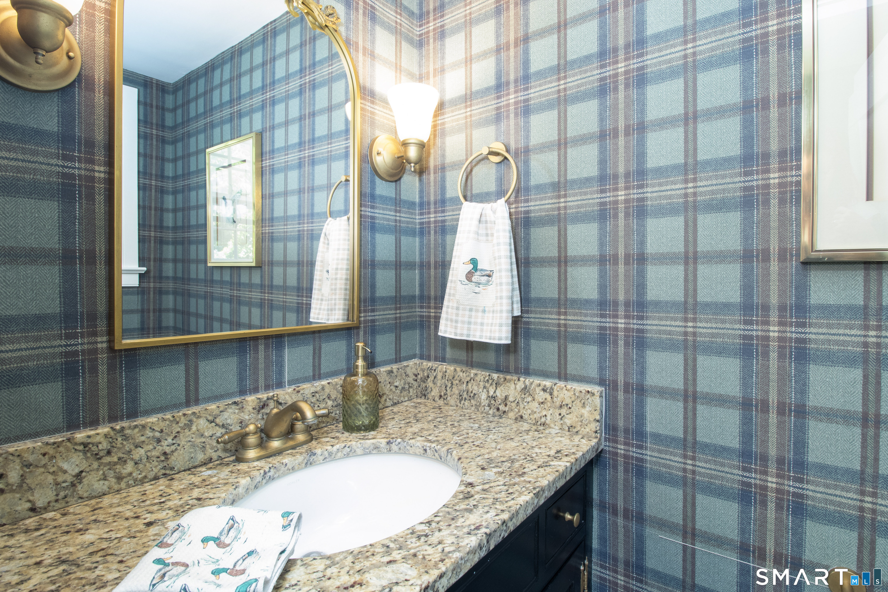31 Old Barn Road Trumbull, CT 06611 - Photo 25 of 38 Gallery Image 25