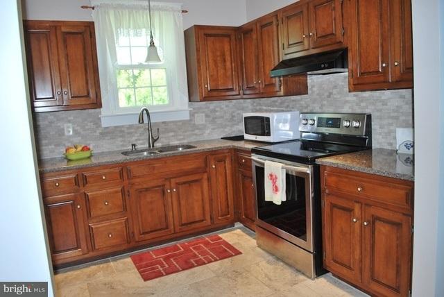 1093 Porters Road Spring Grove, PA 17362 - Photo 7 of 30
