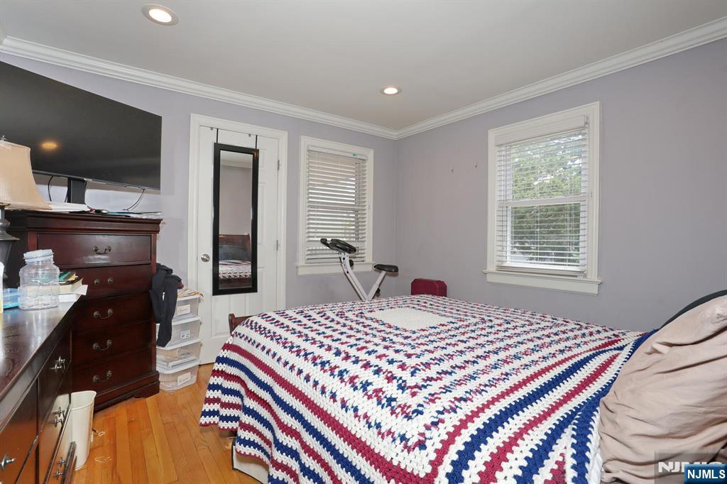 45 Webster Street Ridgefield Park, NJ 07660 - Photo 8 of 40