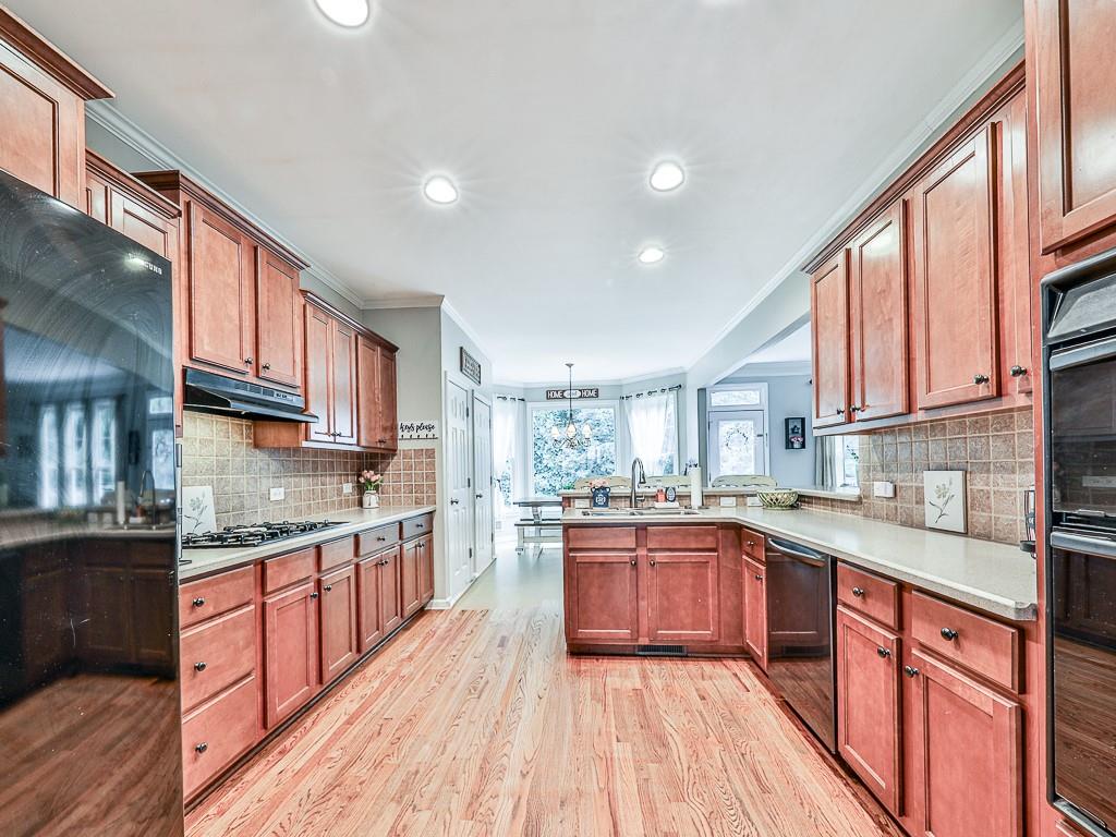 107 Laurel Street Canton, GA 30114 - Photo 10 of 55