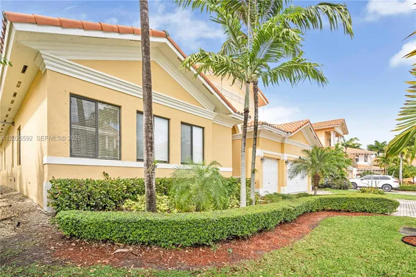 $950,000 | Cutler Bay, Cutler Bay, FL 33157