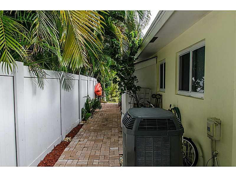 150 Southwest 6th Avenue Boca Raton, FL 33486 - Photo 33 of 35 Exterior Back Other.