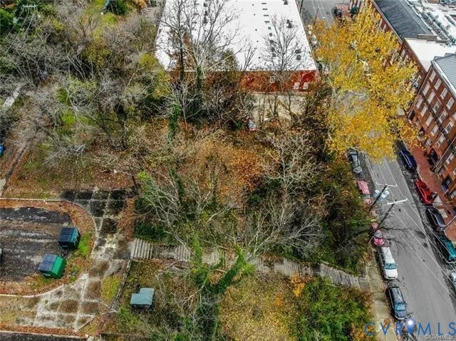 $299,950 | 2400 East Franklin Street, Richmond, VA 23223