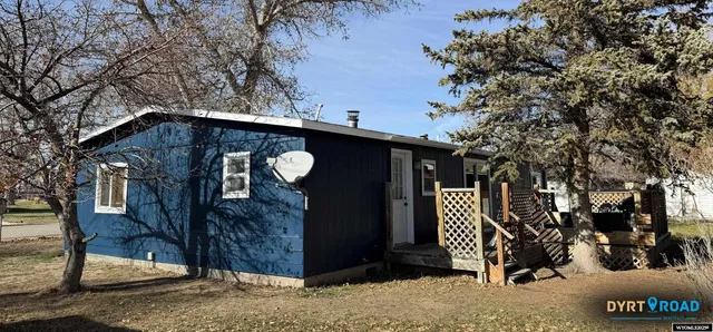 $224,000 | 401 Sharp Street, Saratoga, WY 82331