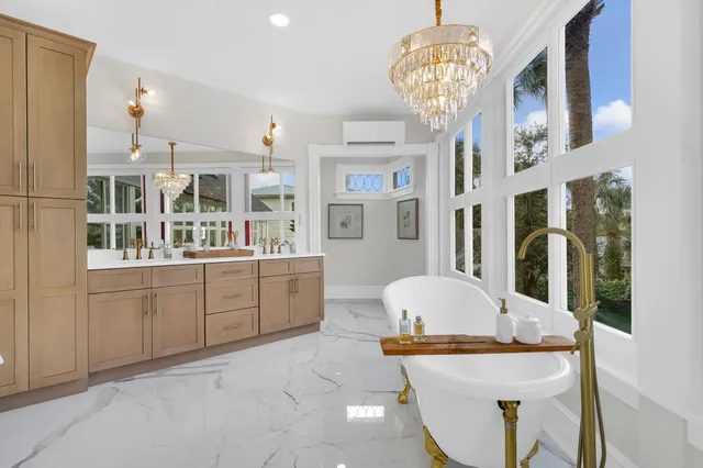 $2,950,000 | 268 St George Street, St. Augustine, FL 32084