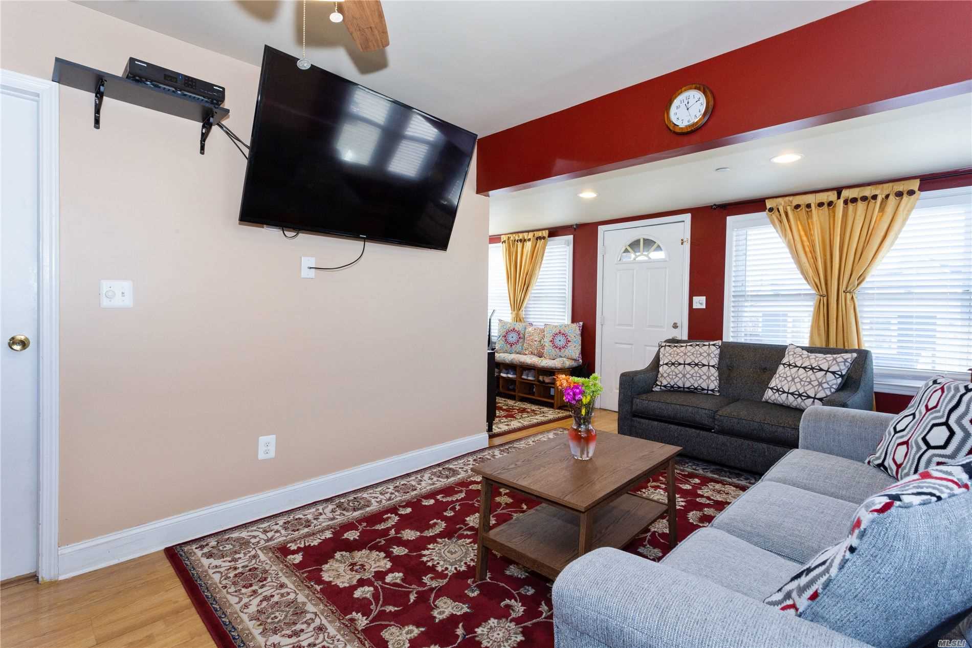3033 Morrow Road Oceanside, NY 11572 - Photo 5 of 18 Gallery Image 5