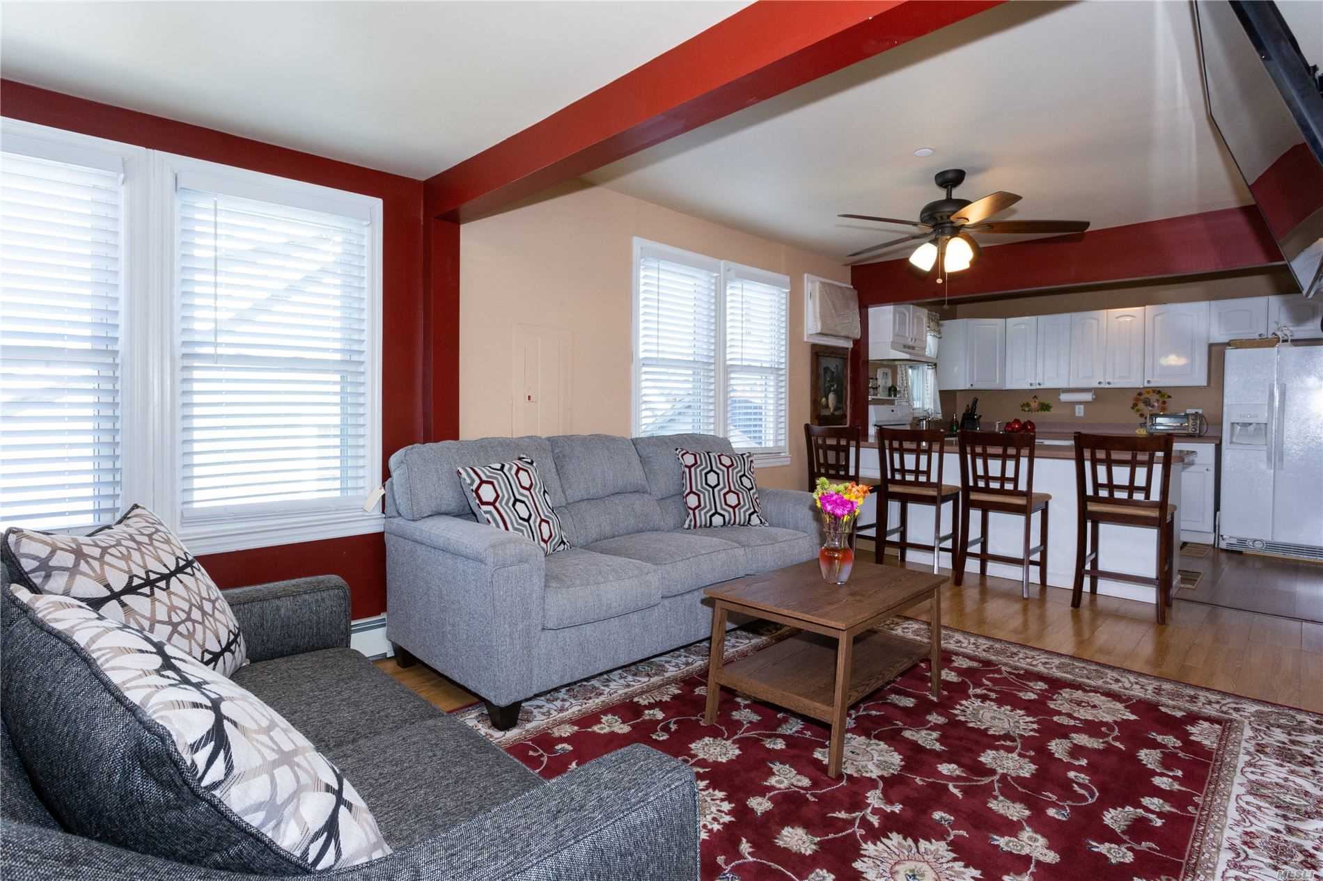 3033 Morrow Road Oceanside, NY 11572 - Photo 8 of 18 Gallery Image 8