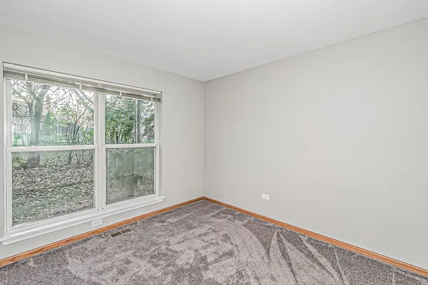 $309,900 | 214 Cathy Lane, Mount Prospect, IL 60056