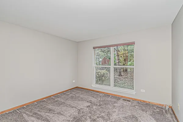 $309,900 | 214 Cathy Lane, Mount Prospect, IL 60056
