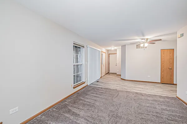$309,900 | 214 Cathy Lane, Mount Prospect, IL 60056