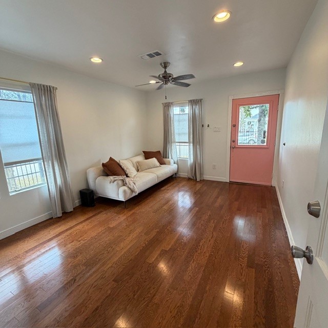520 West 14th Street Houston, TX 77008 - Photo 4 of 18 a living room with furniture and a large window