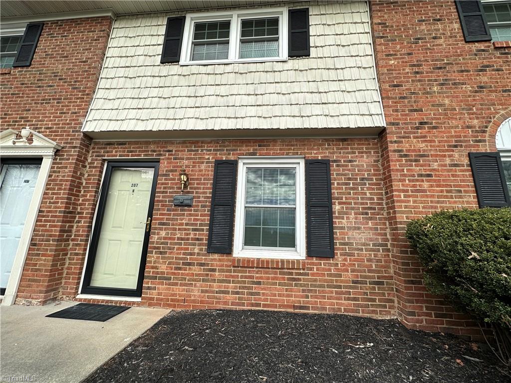 207 Northpoint Avenue, Unit H High Point, NC 27262 - Photo 3 of 48 Gallery Image 3
