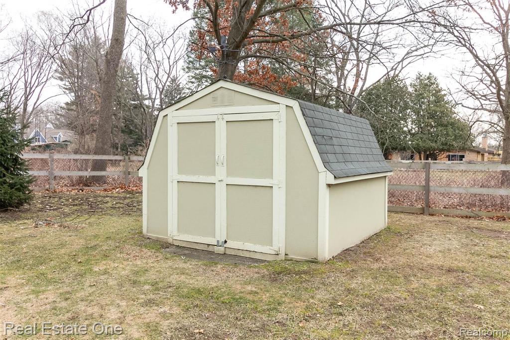 1255 Seville Road Rochester Hills, MI 48309 - Photo 47 of 58
