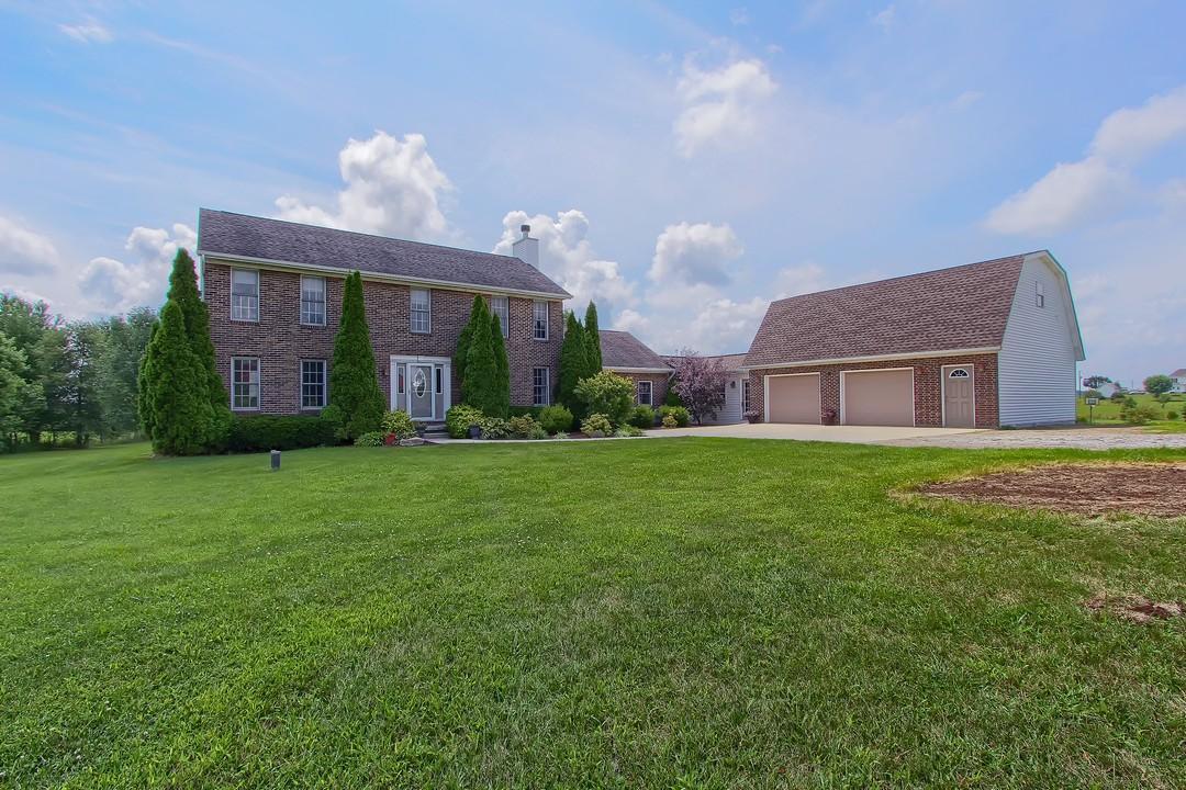 9663 Lancaster-Circleville Road Southwest Amanda, OH 43102 - Photo 2 of 56