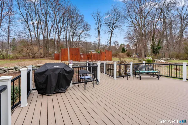 $399,900 | 36 Bouldercrest Lane, Vernon, CT 06066