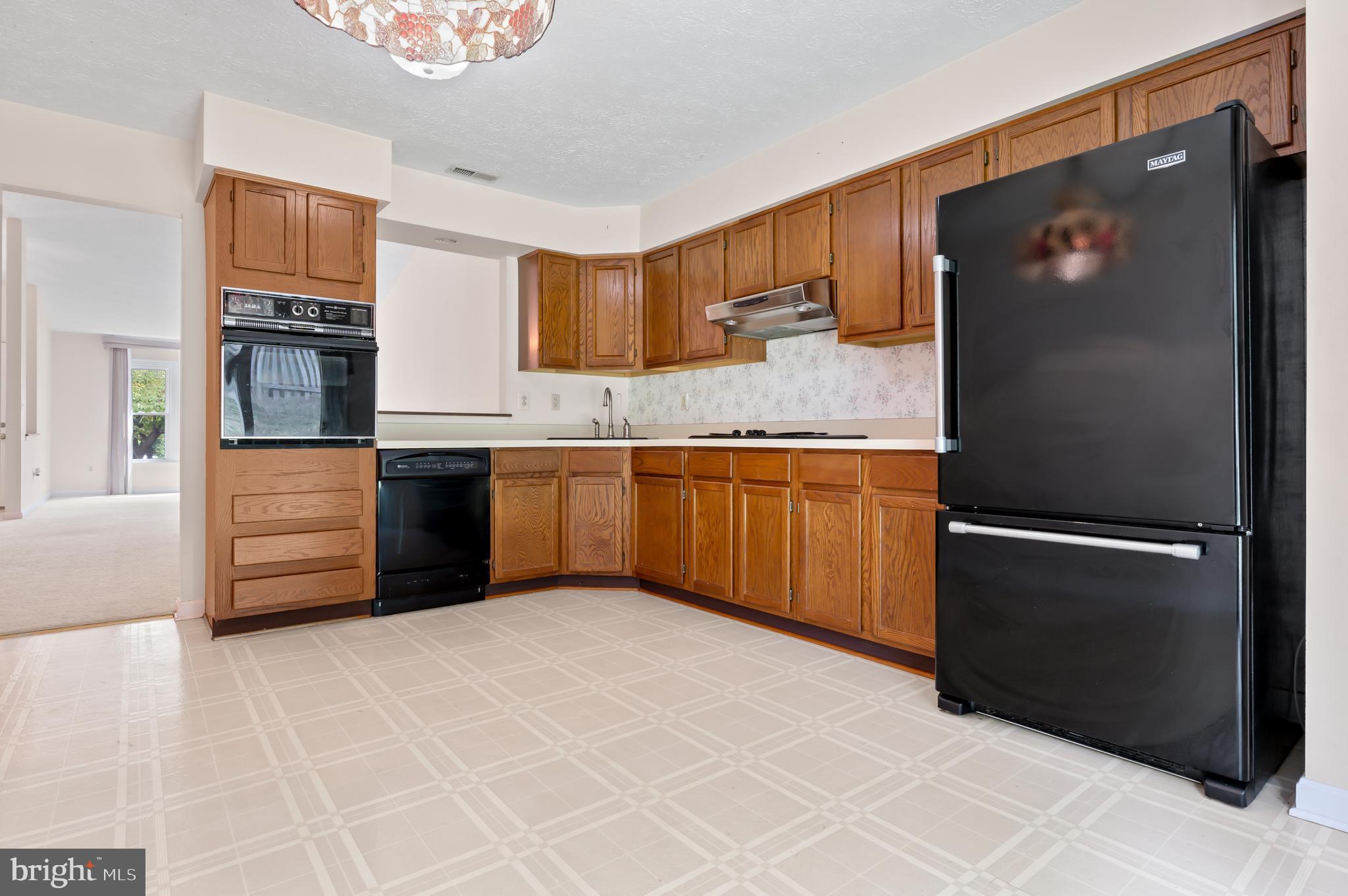 9514 Hallhurst Road Nottingham, MD 21236 - Photo 21 of 44