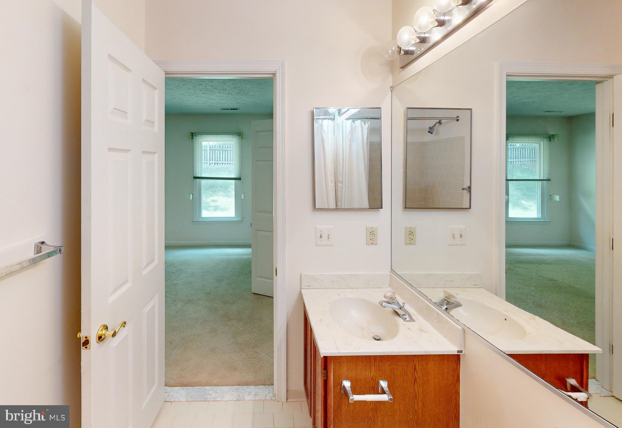9514 Hallhurst Road Nottingham, MD 21236 - Photo 36 of 44