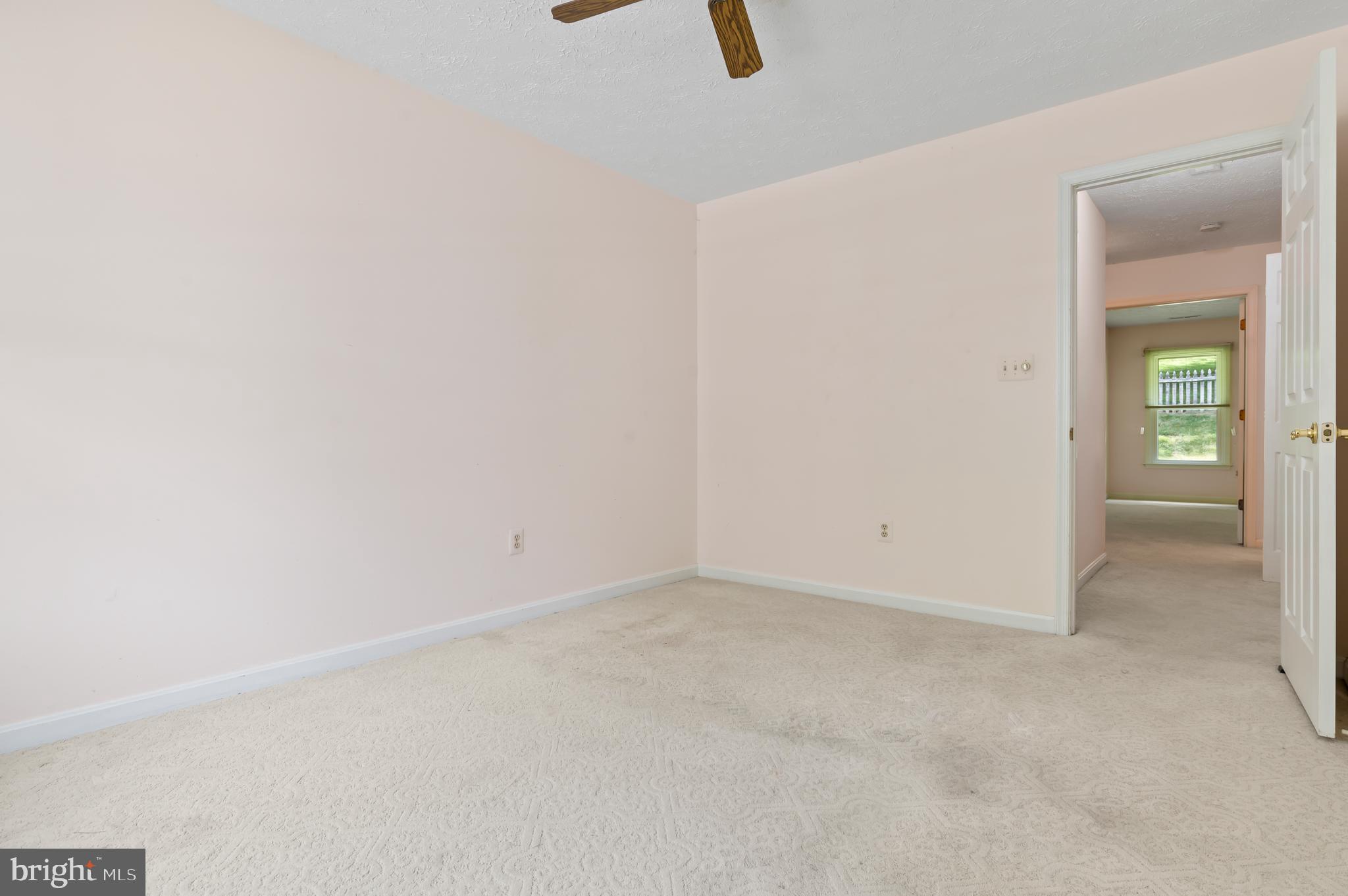 9514 Hallhurst Road Nottingham, MD 21236 - Photo 38 of 44