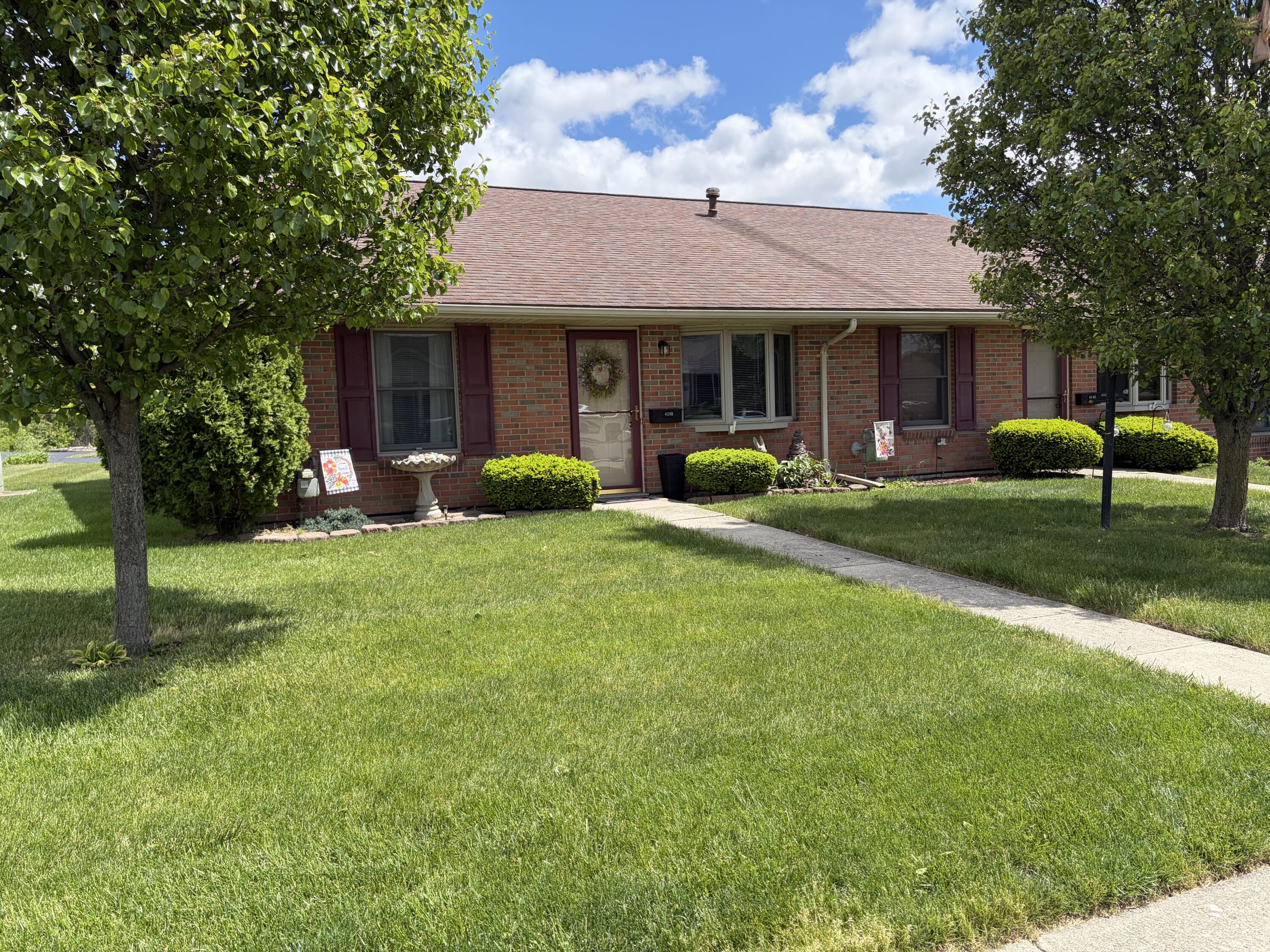 4250 Midfield Street Springfield, OH 45503 - Photo 4 of 25