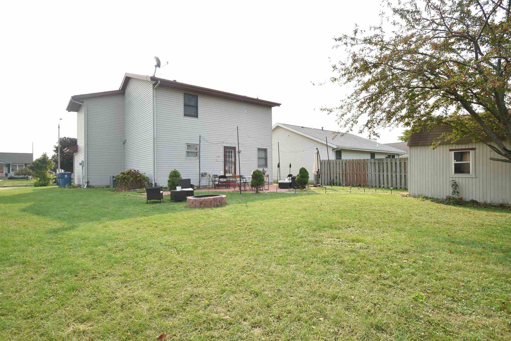 2913 Rend Drive Springfield, IL 62707 - Photo 3 of 18 Gallery Image 3