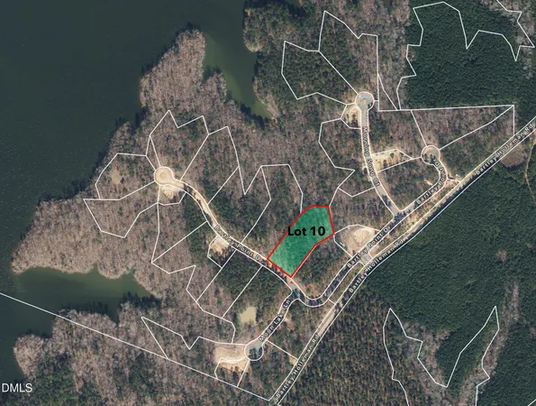 a black and white photo of a black and white wall