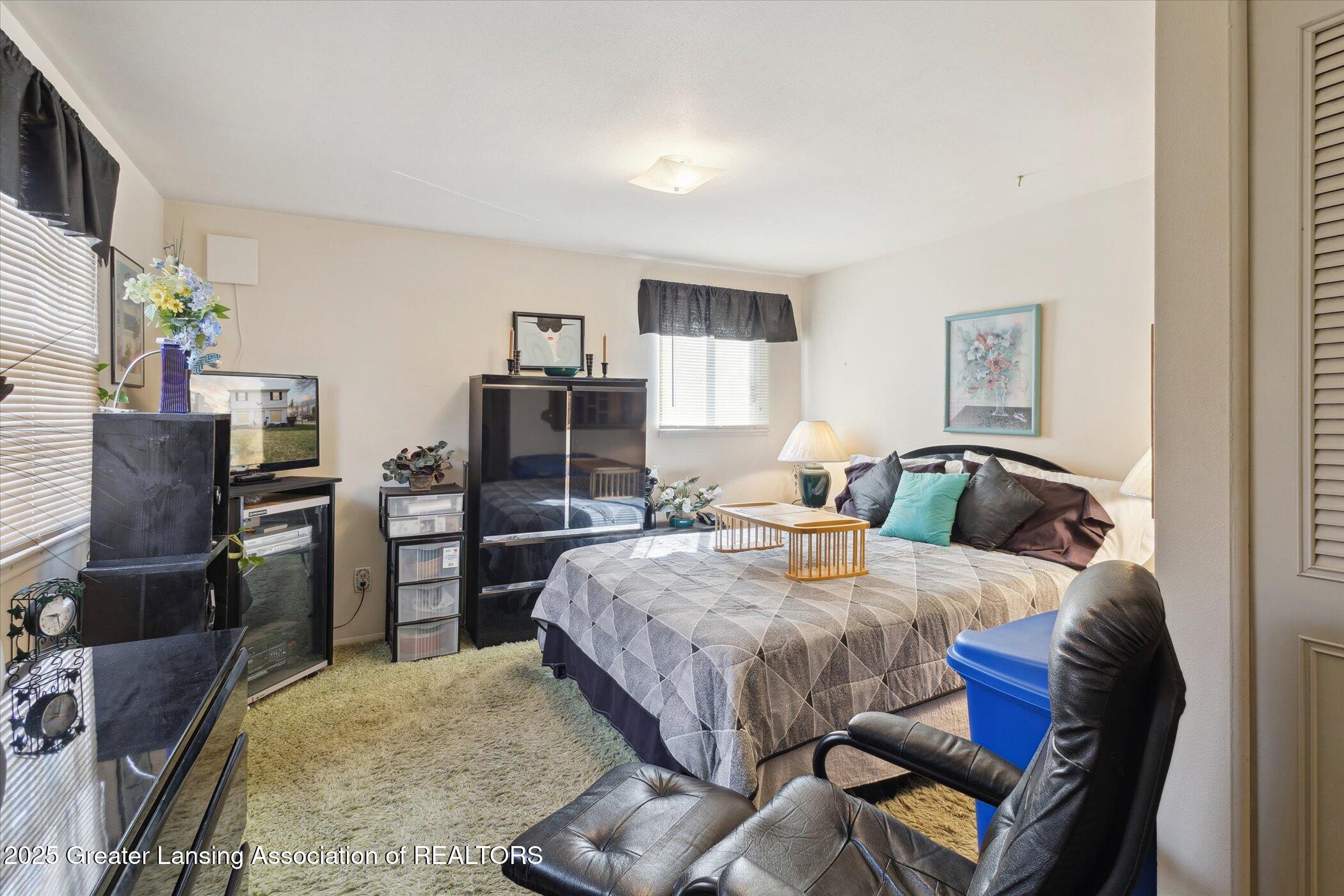 3321 Hepfer Road Lansing, MI 48911 - Photo 23 of 39 27-3321-Hepfer-Rd-Lansing-MI-48911-Windo