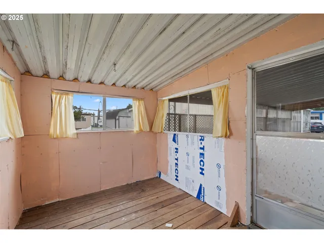 $49,500 | 620 Southeast 2nd Avenue, Unit 11, Canby, OR 97013