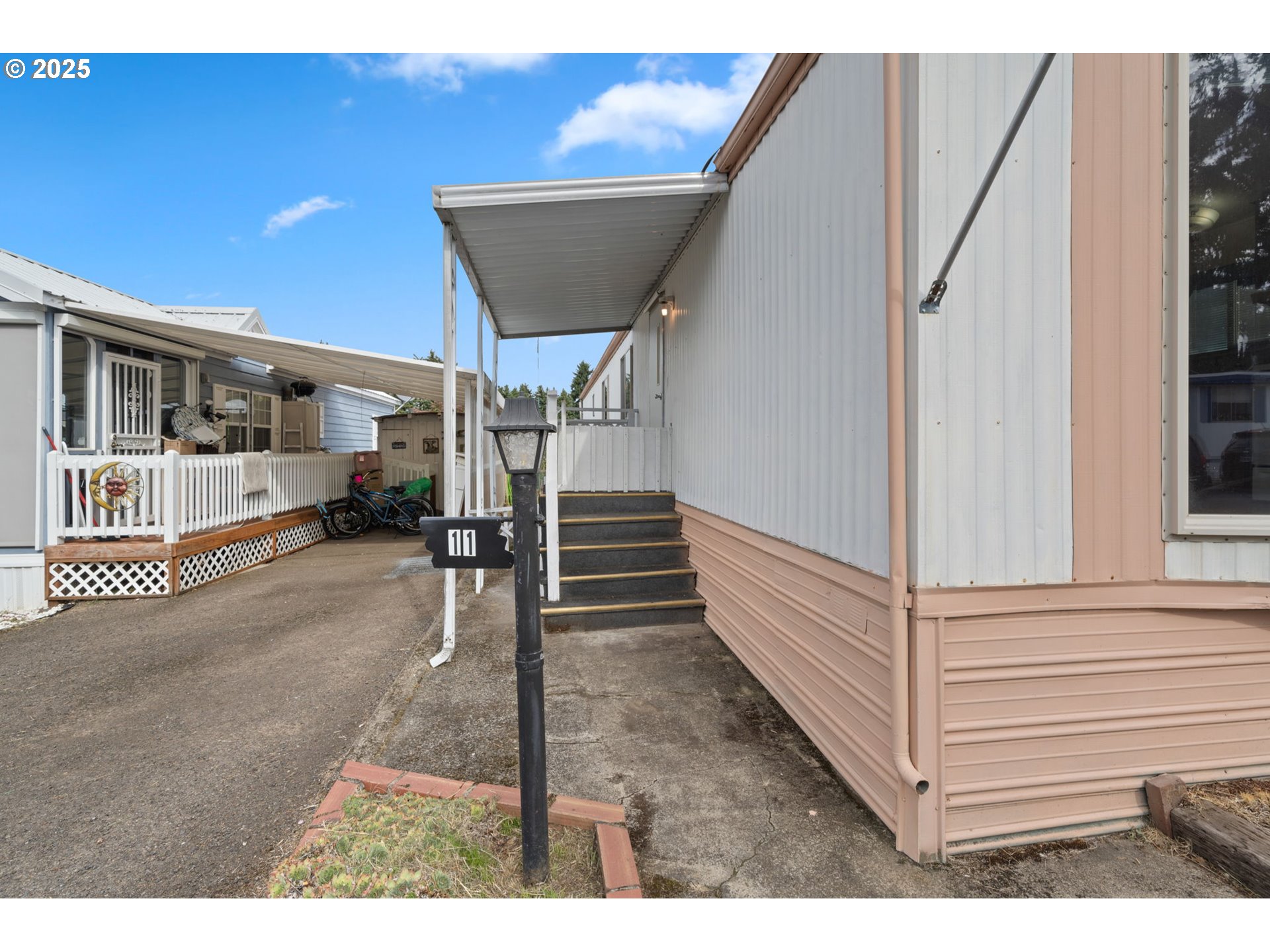 620 Southeast 2nd Avenue, Unit 11 Canby, OR 97013 - Photo 2 of 26