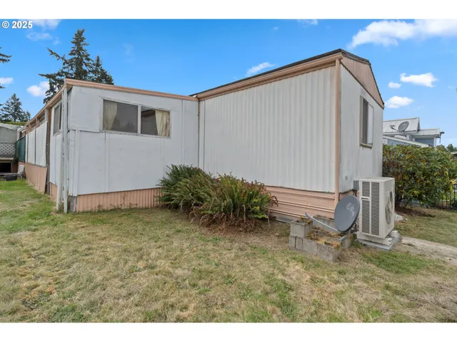$49,500 | 620 Southeast 2nd Avenue, Unit 11, Canby, OR 97013