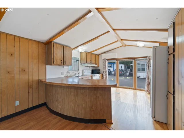 $49,500 | 620 Southeast 2nd Avenue, Unit 11, Canby, OR 97013