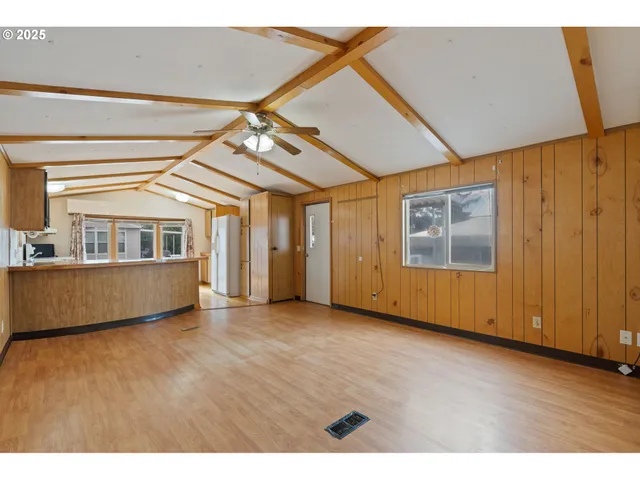 $49,500 | 620 Southeast 2nd Avenue, Unit 11, Canby, OR 97013