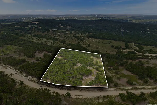 $610,000 | 341 Mitchell Drive, Spring Branch, TX 78070