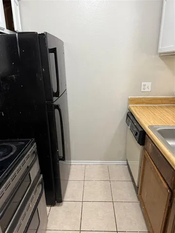 $1,000 | 9520 Royal Lane, Unit 214, Dallas, TX 75243