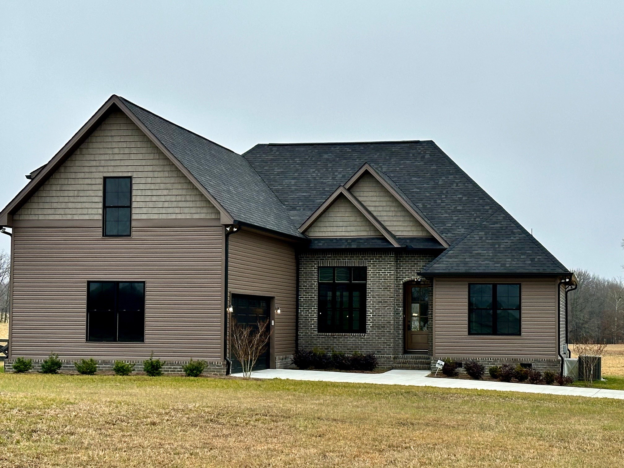 739 Jackson Road, Unit 1 Portland, TN 37148 - Photo 2 of 21 a front view of house with yard