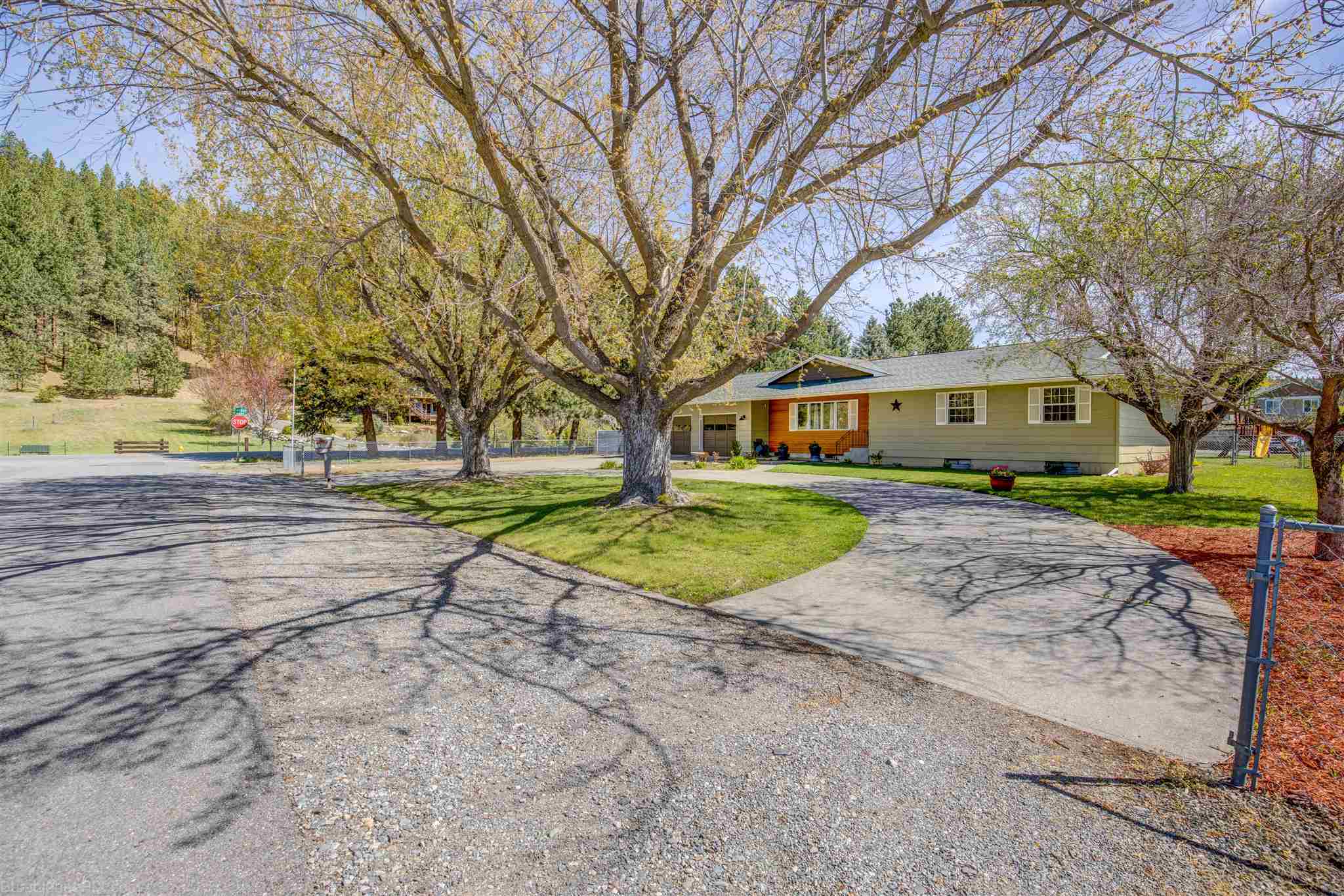 5518 North Bannen Road Spokane, WA 99216 - Photo 3 of 49 Gallery Image 3