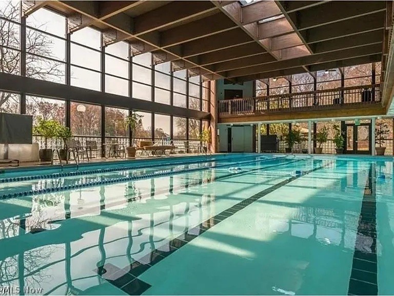 7282 Holzhauer Road Northfield, OH 44067 - Photo 43 of 47 Indoor community pool