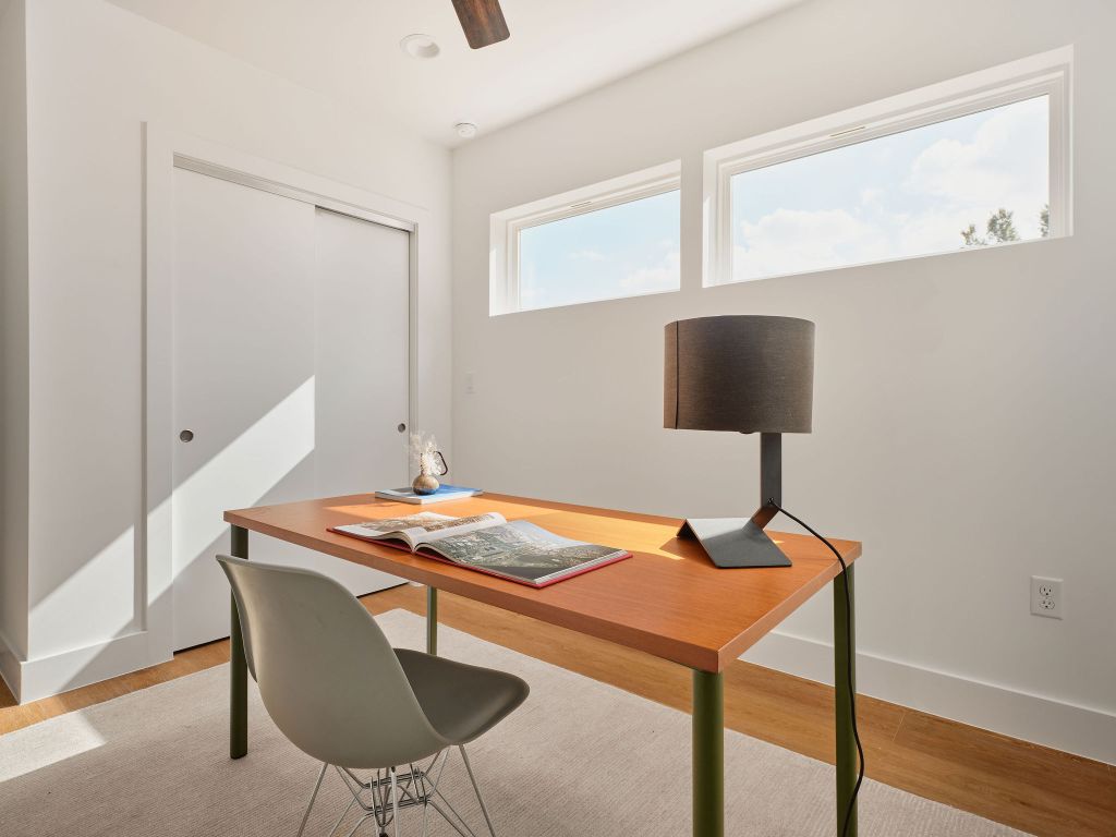 3307 Kay Street, Unit 1 Austin, TX 78702 - Photo 27 of 40 a table and chairs in a room