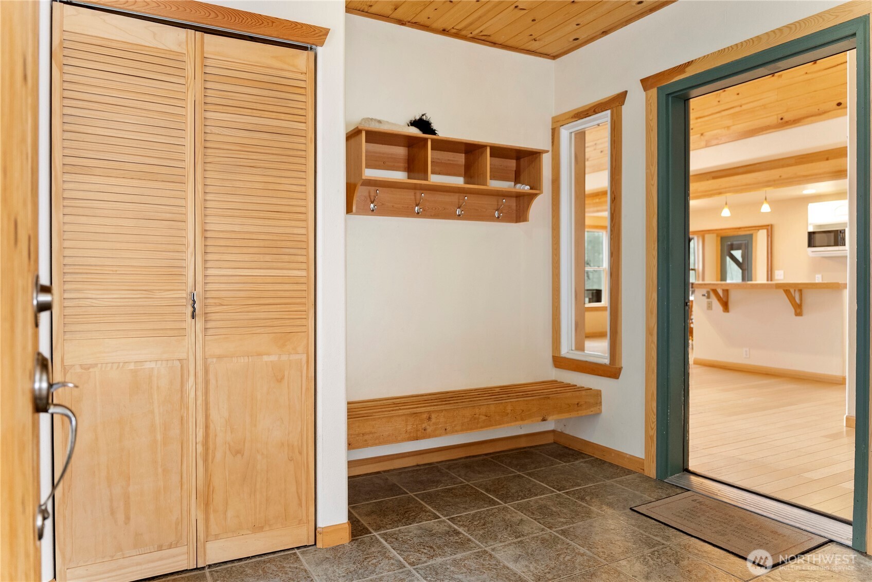 80 Homestead Road Winthrop, WA 98862 - Photo 7 of 40 a view of bathroom with a tub